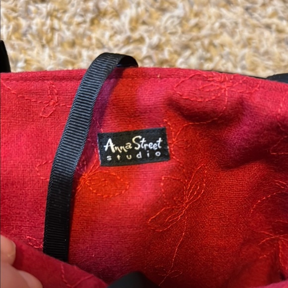 Talbots Black and White Herringbone Tote with Structured Design - Picture 2 of 4